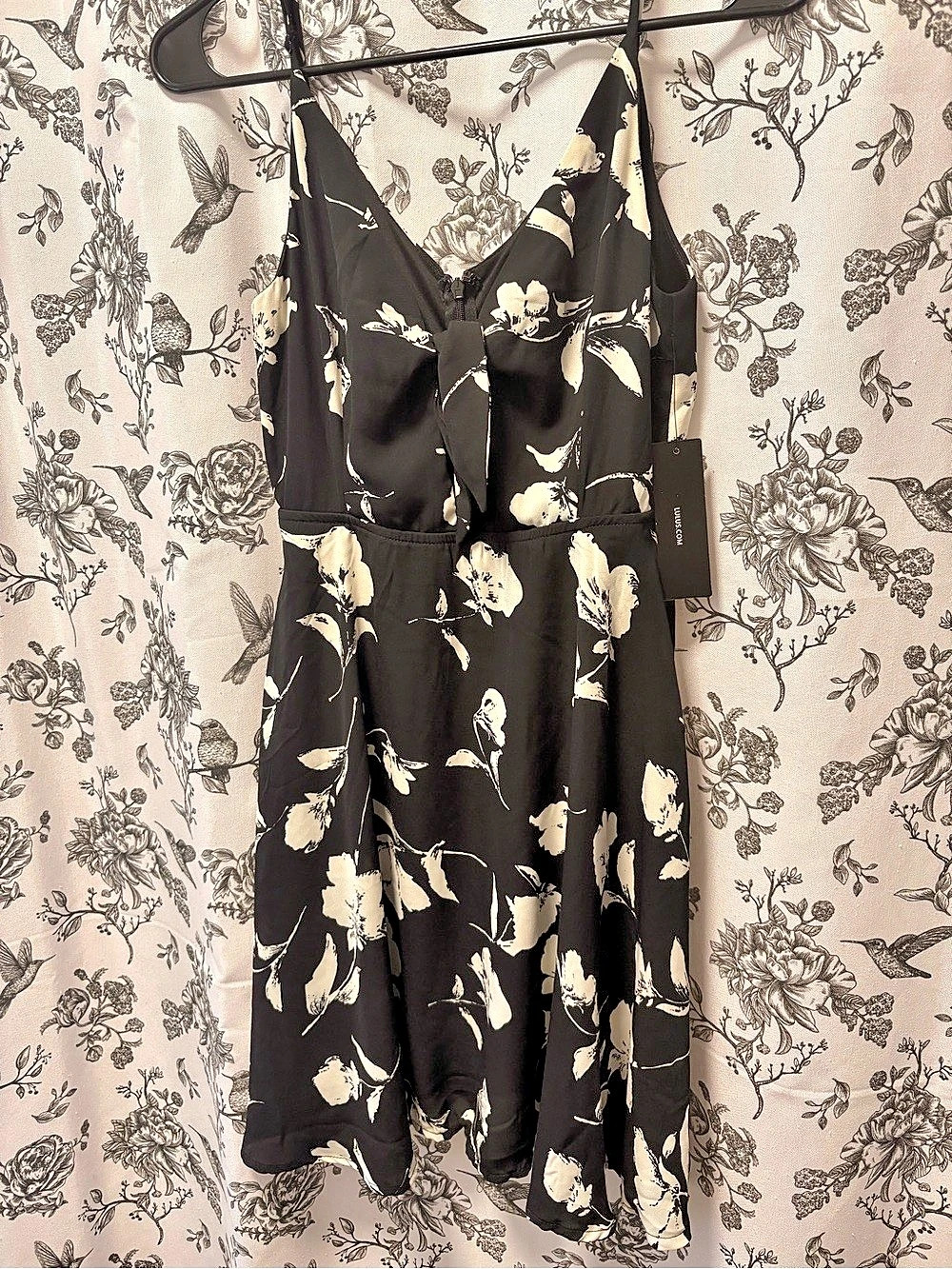 Lulus Zoya Black Floral Print Tie-Front Skater Dress